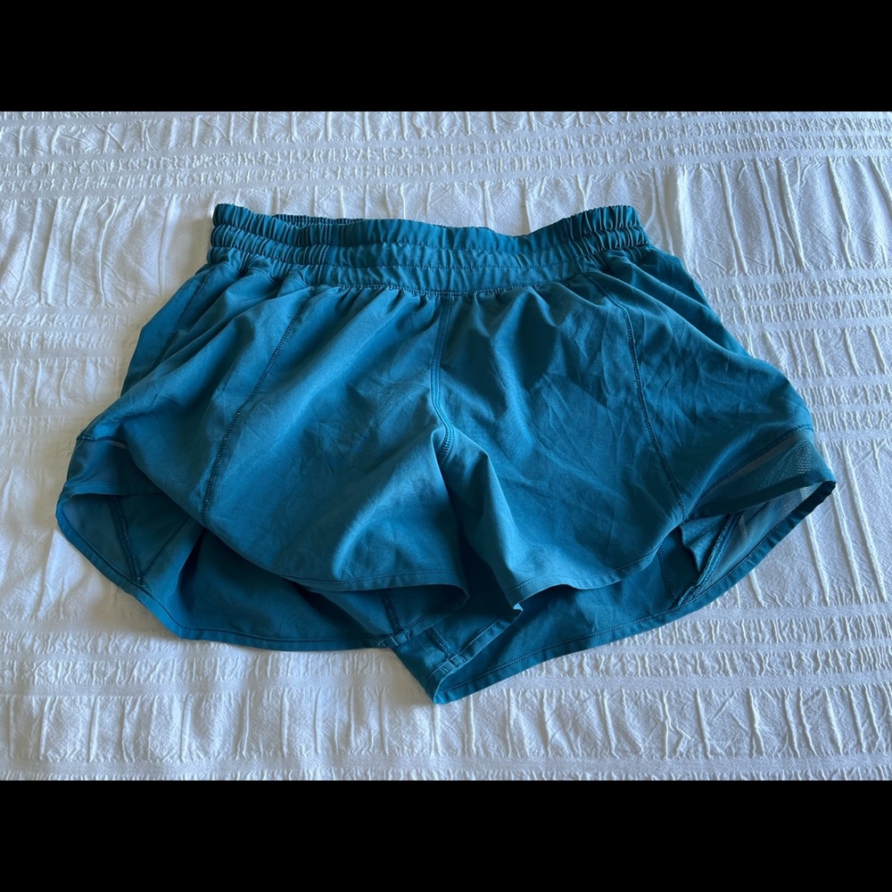 Lululemon shorts lined short 4”